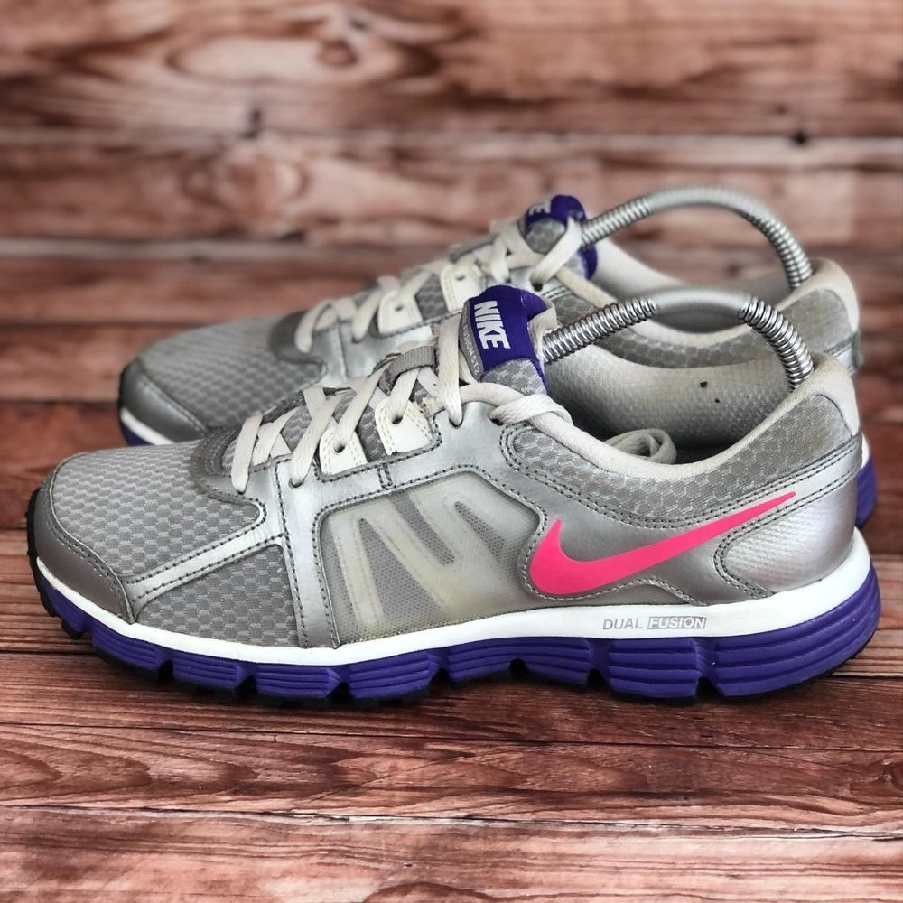 Nike Dual Fusion S12 Athletic Shoes Grey